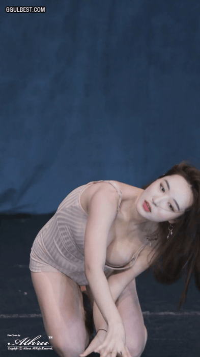 377477f83bfb4541d3699529203216cb_1753261365_895.gif