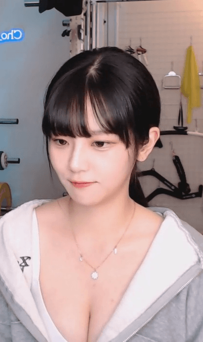 a9c85904881c63756636a4c0451742c3_1755838036_9703.gif